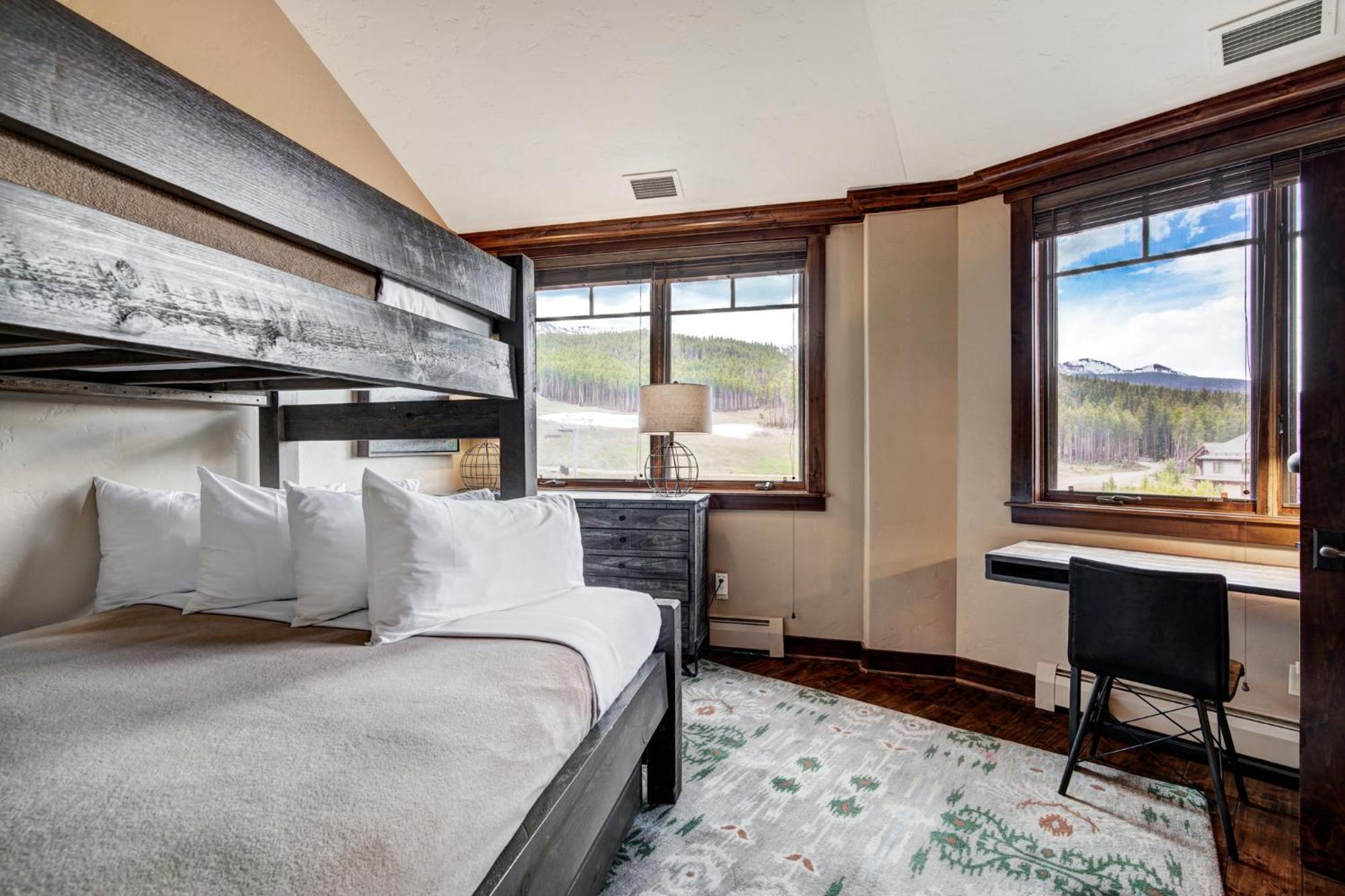 Crystal Peak Lodge By Vail Resorts Breckenridge Exterior photo